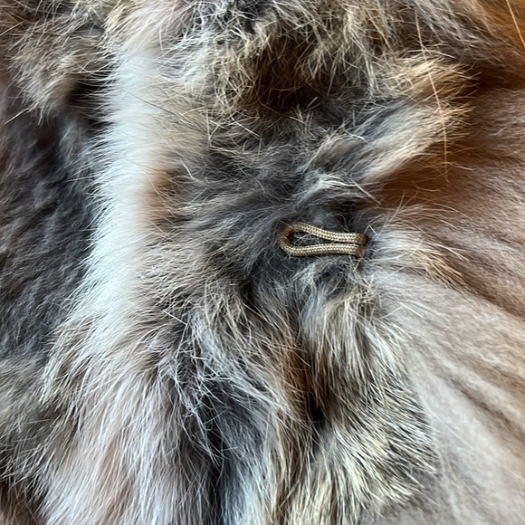 Diomi Fur Vest Rabbit/Raccoon Reversible Collared Medium - Picture 13 of 15